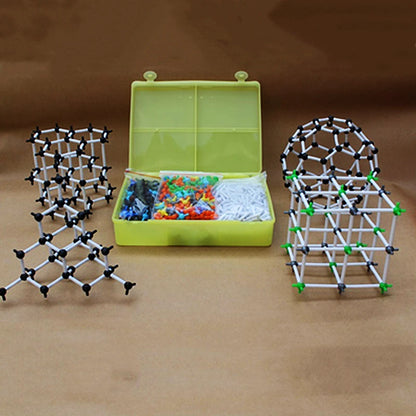 Modelo de Pequenas Moléculas de Química Orgânica/Inorgânica em Conjunto de Estrutura de Átomos